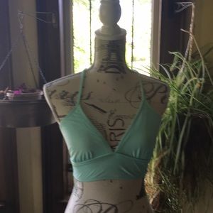 Athleta bikini top small